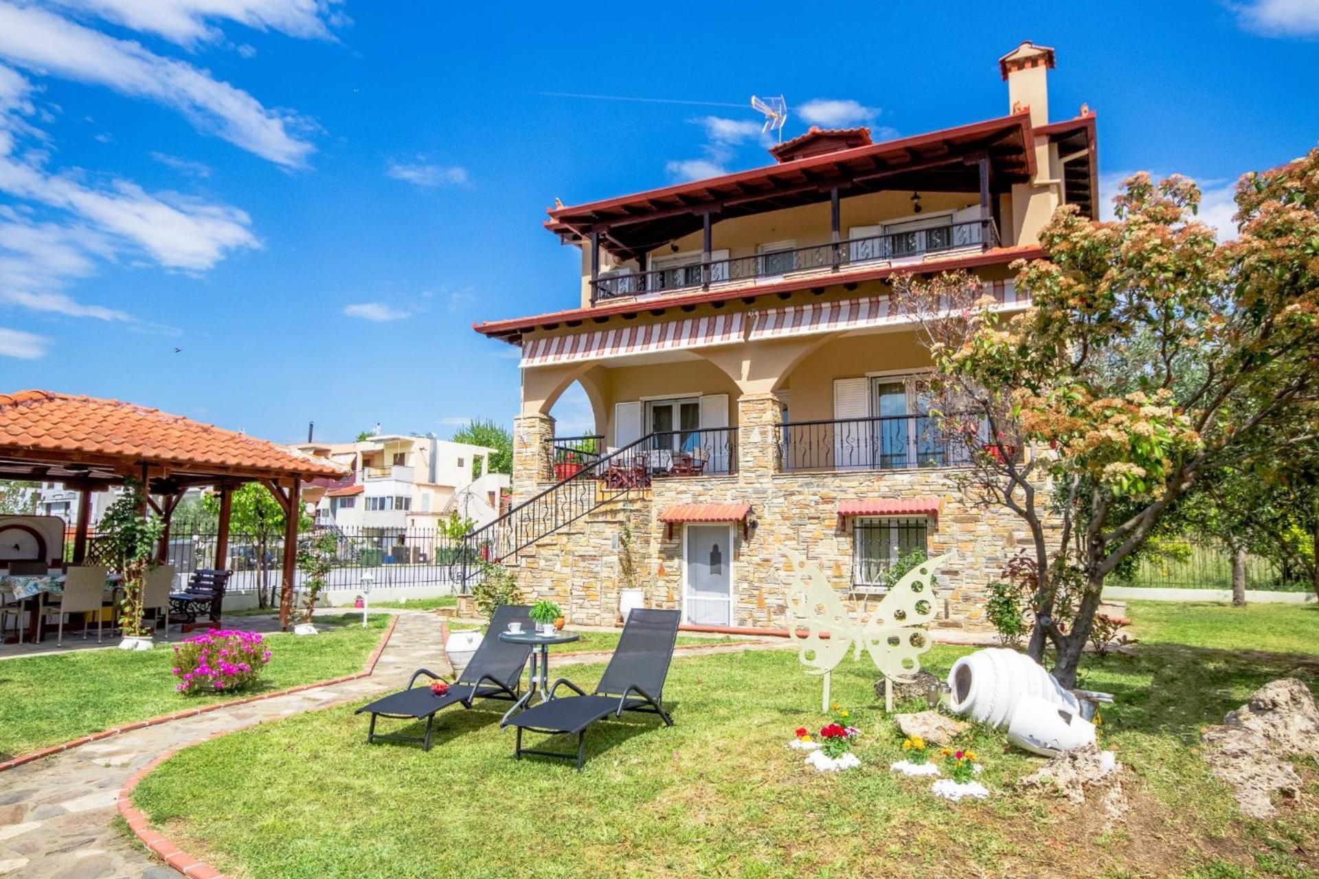 Private 6-Bdrm Villa With Garden 150M To Beach Paradisos Exteriér fotografie